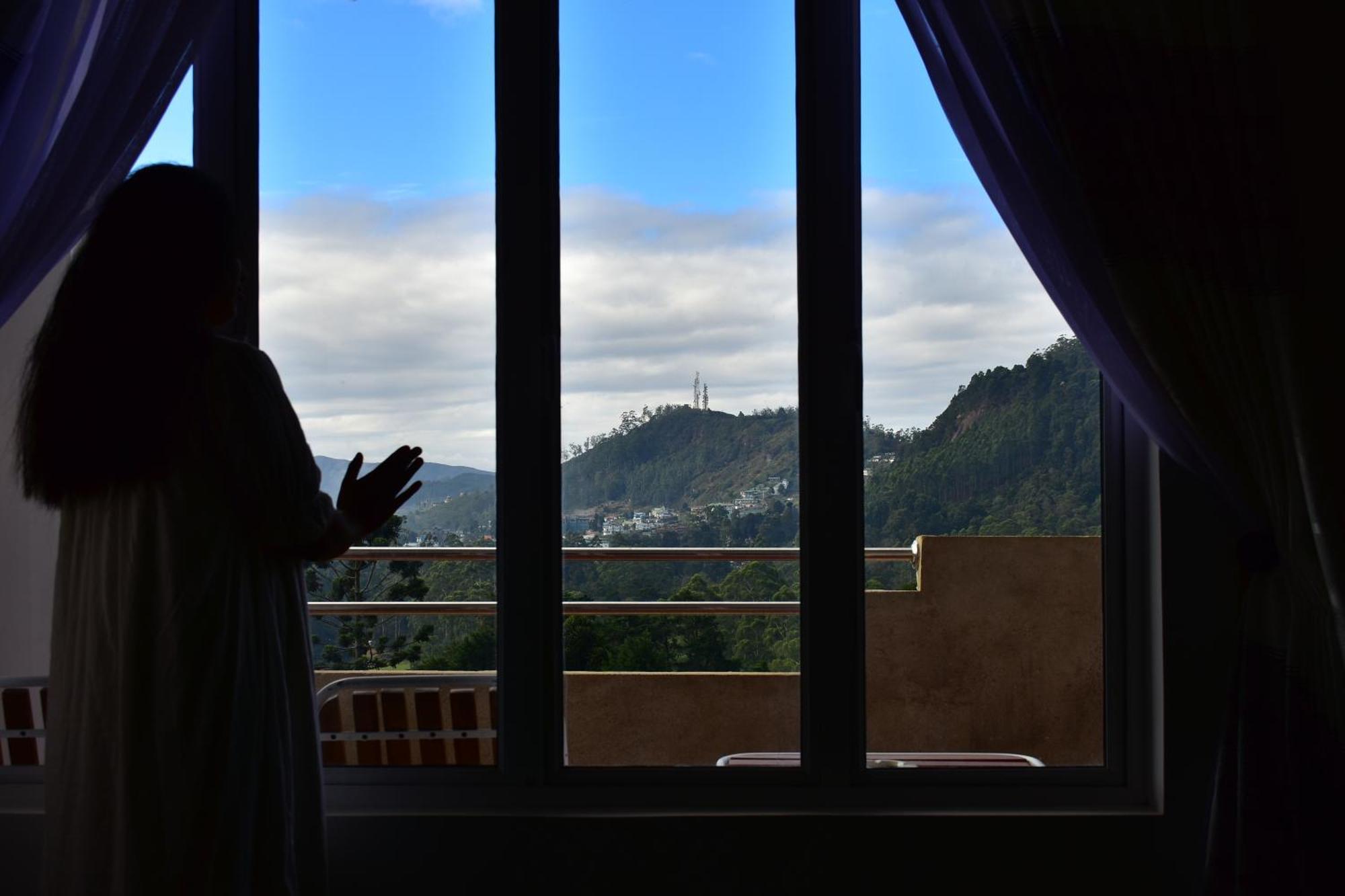 Namadi Nest Home Stay นูวาราเอลิยา ภายนอก รูปภาพ